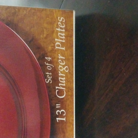 New in Box Set of 4 Red 13" Charger Plates - Picture 3 of 5
